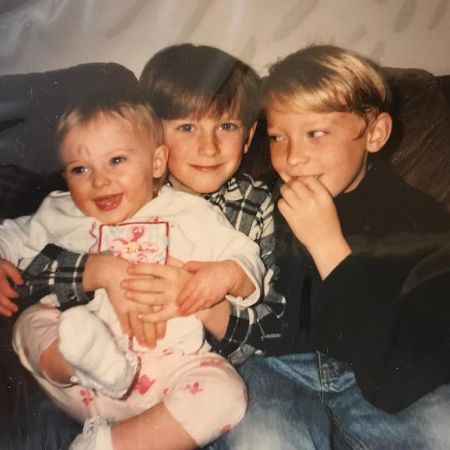 Sophie Turner shared a picture of herself with her siblings when they were kids.